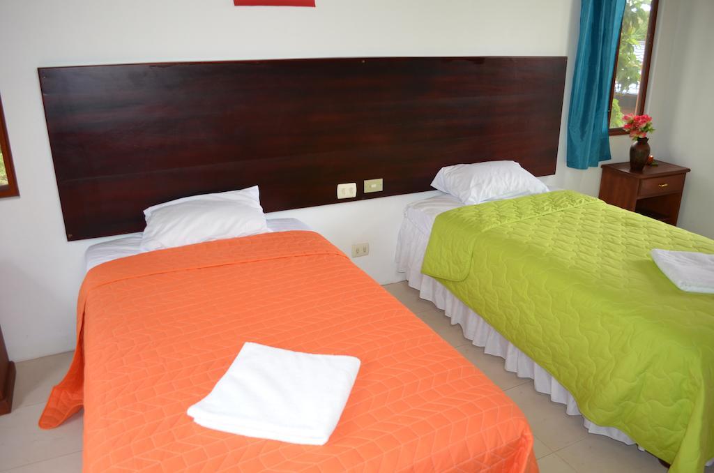 Piedras Blancas Lodge Пуерто-Айора Номер фото