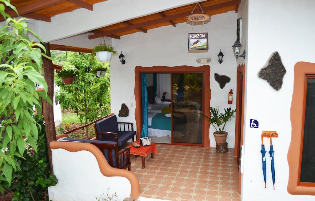 Piedras Blancas Lodge Пуерто-Айора Номер фото