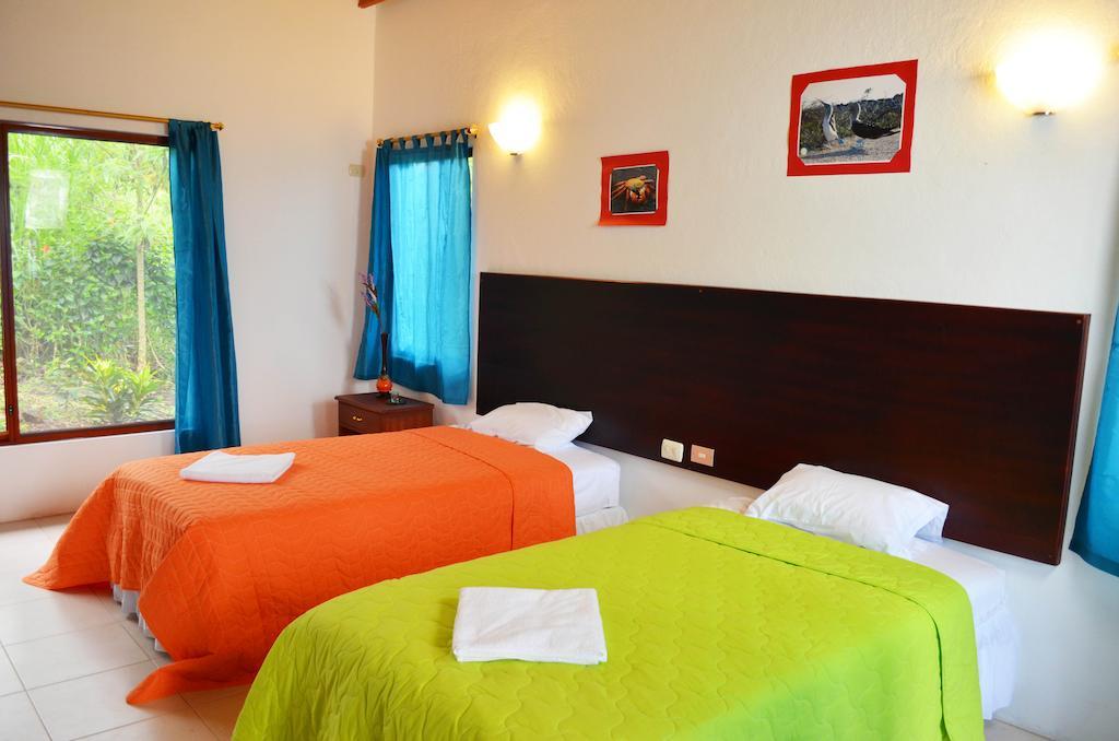 Piedras Blancas Lodge Пуерто-Айора Номер фото