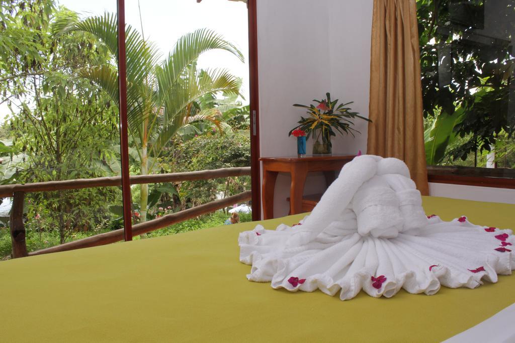Piedras Blancas Lodge Пуерто-Айора Екстер'єр фото