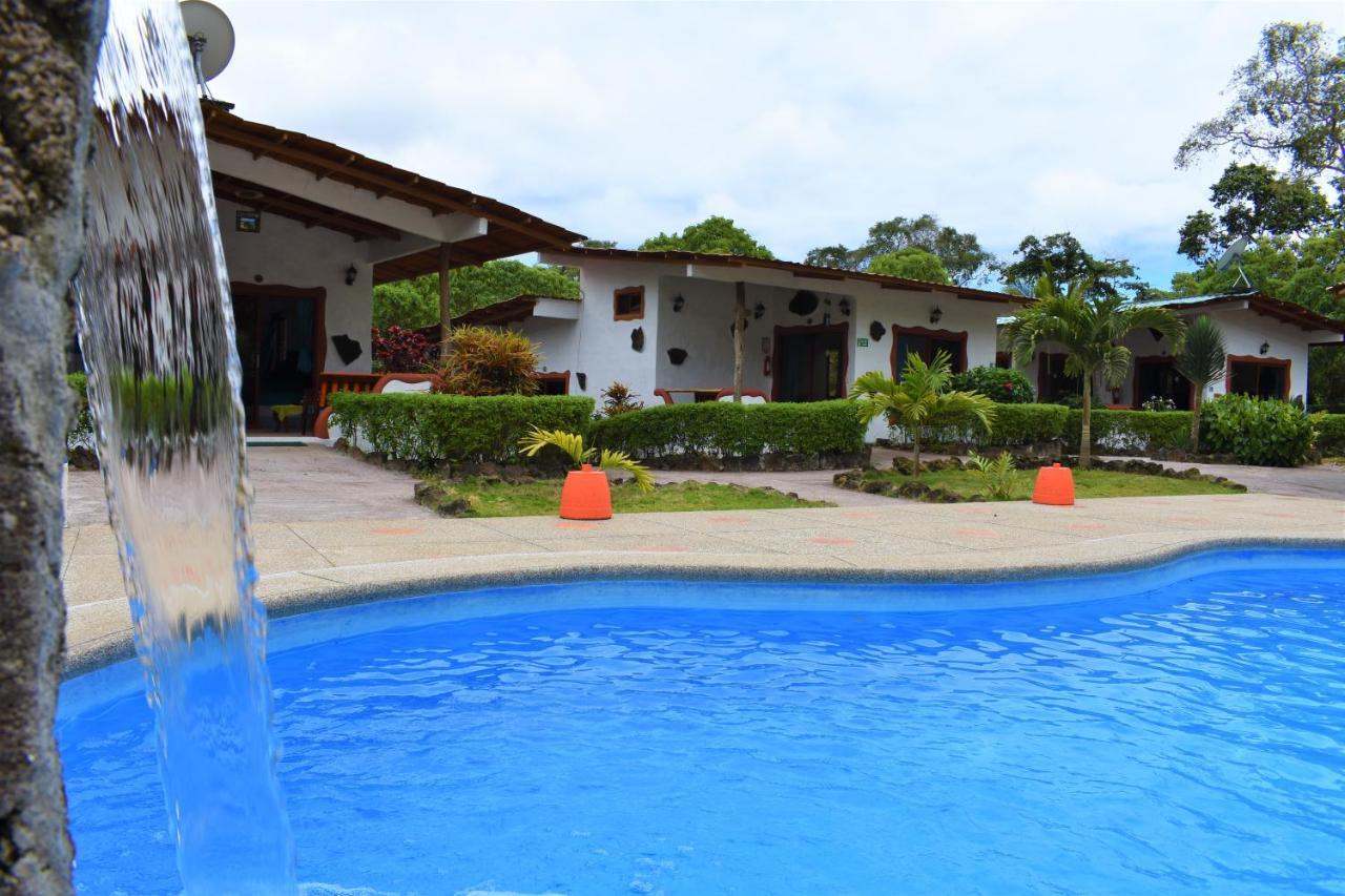Piedras Blancas Lodge Пуерто-Айора Екстер'єр фото